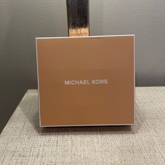 Michael Kors Oxblood Rouge Sombre Crossbody & Card Wallet Giftable Set - Picture 9 of 10